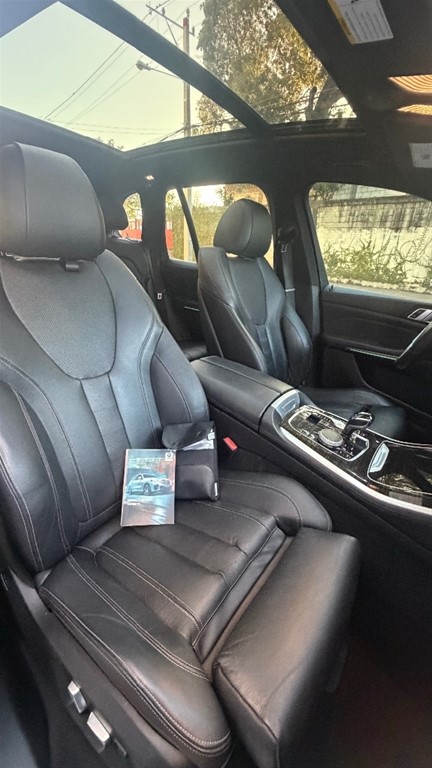 2020 BMW X 5 M Sport Package — foto 7 / 12