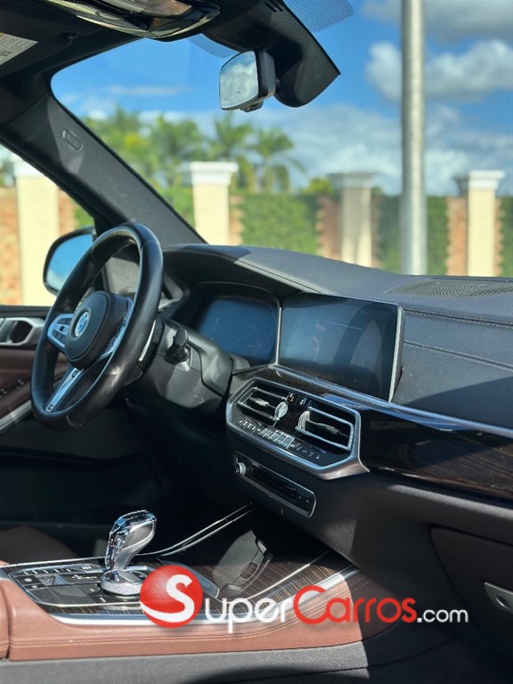 2020 BMW X 5 40i — foto 11 / 12