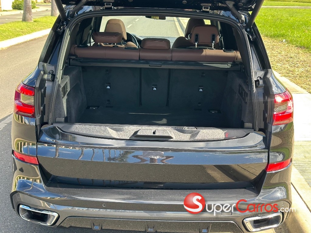2020 BMW X 5 40i — foto 12 / 12