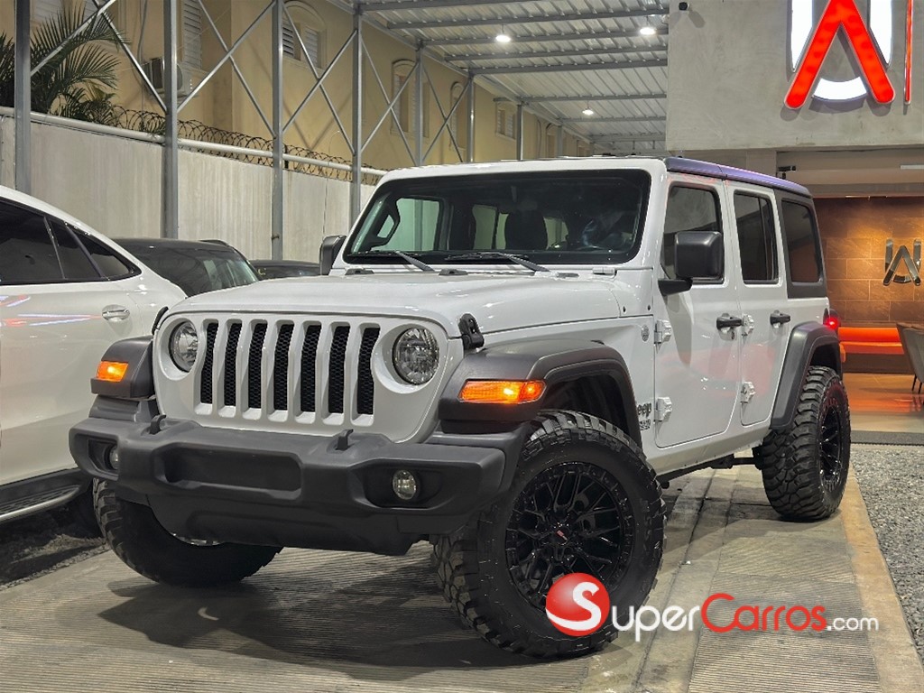 2020 Jeep Wrangler Sport — foto 2 / 10