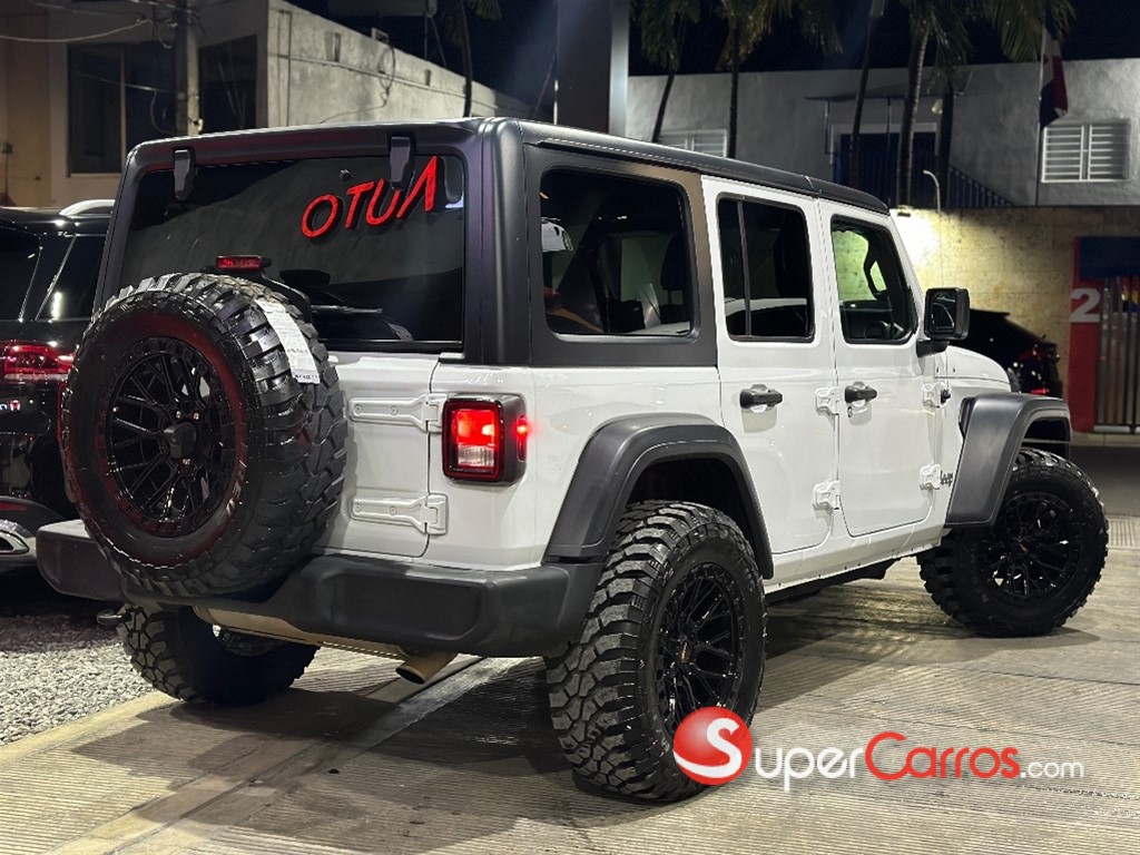2020 Jeep Wrangler Sport — foto 4 / 10