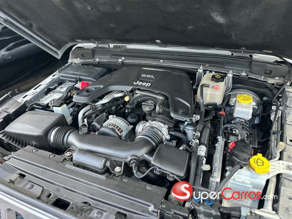 2020 Jeep Wrangler Sport — foto 10 / 12