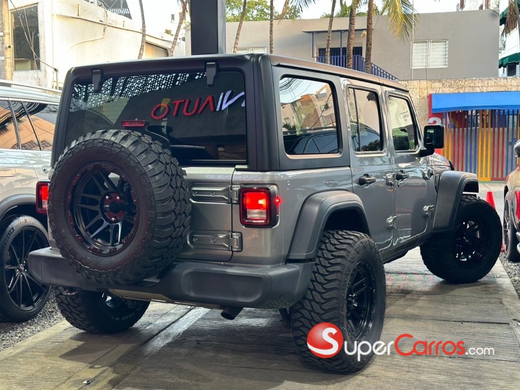 2020 Jeep Wrangler Sport — foto 12 / 12