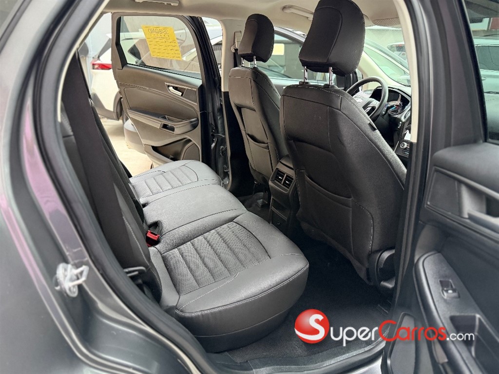 2022 Ford EDGE SE — foto 11 / 12