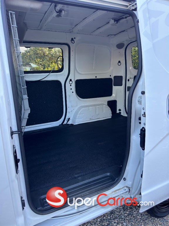 2020 Nissan NV 200 — foto 4 / 7