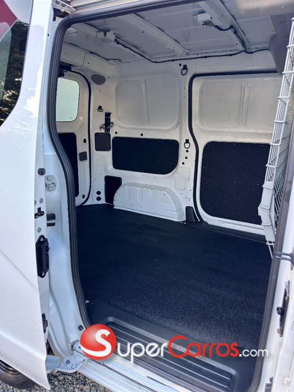 2020 Nissan NV 200 — foto 6 / 7