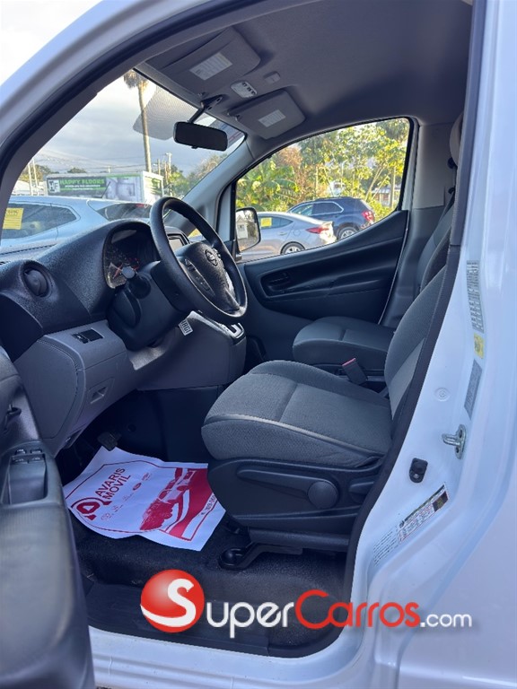 2020 Nissan NV 200 — foto 7 / 7