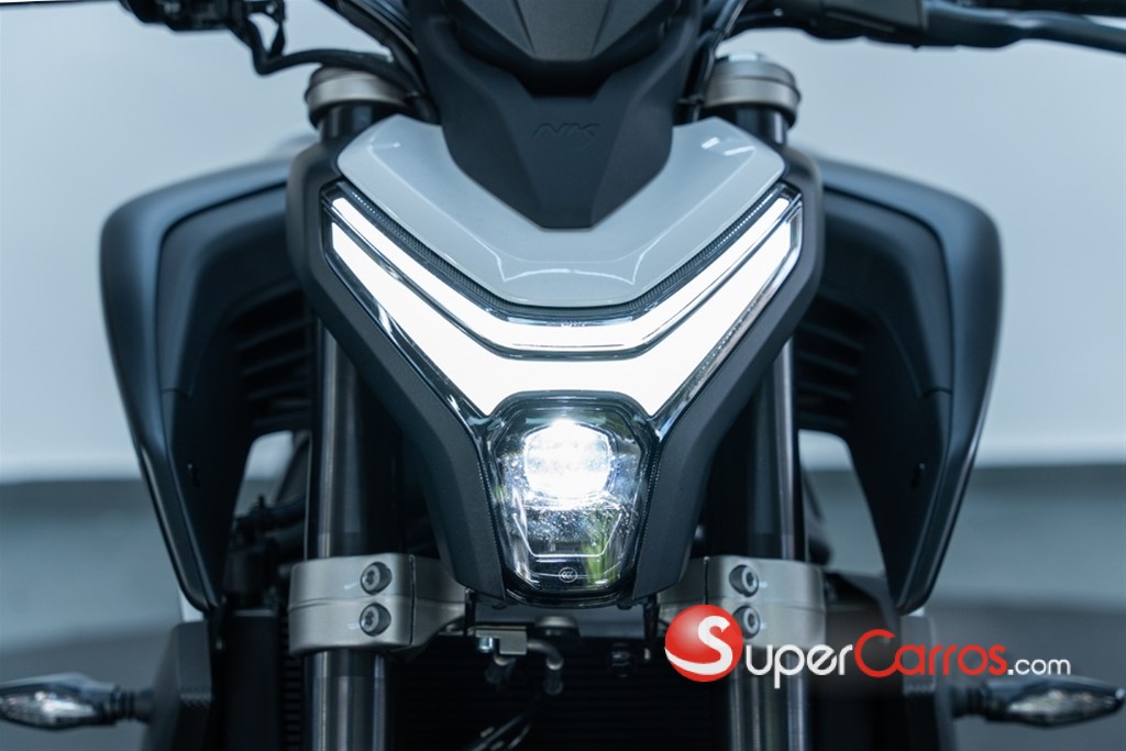 2026 CF Moto NK — foto 10 / 12