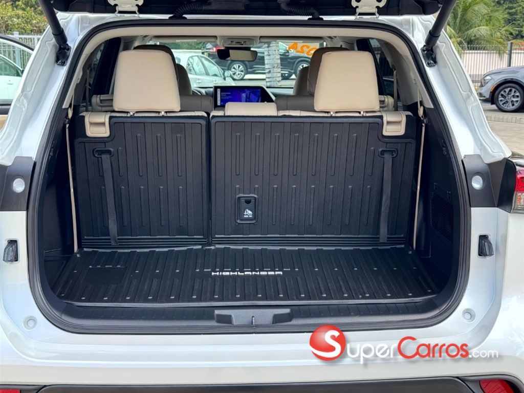 2024 Toyota Highlander XLE — foto 7 / 12
