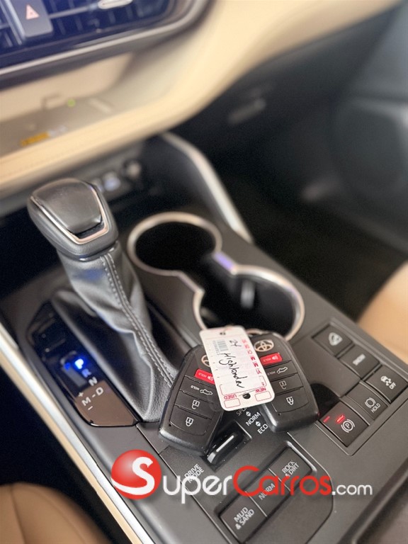 2024 Toyota Highlander XLE — foto 11 / 12