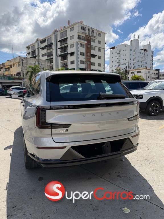 2025 Volvo EX90 Plus — foto 4 / 11