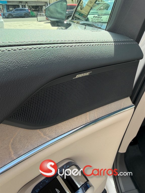 2025 Volvo EX90 Plus — foto 9 / 11
