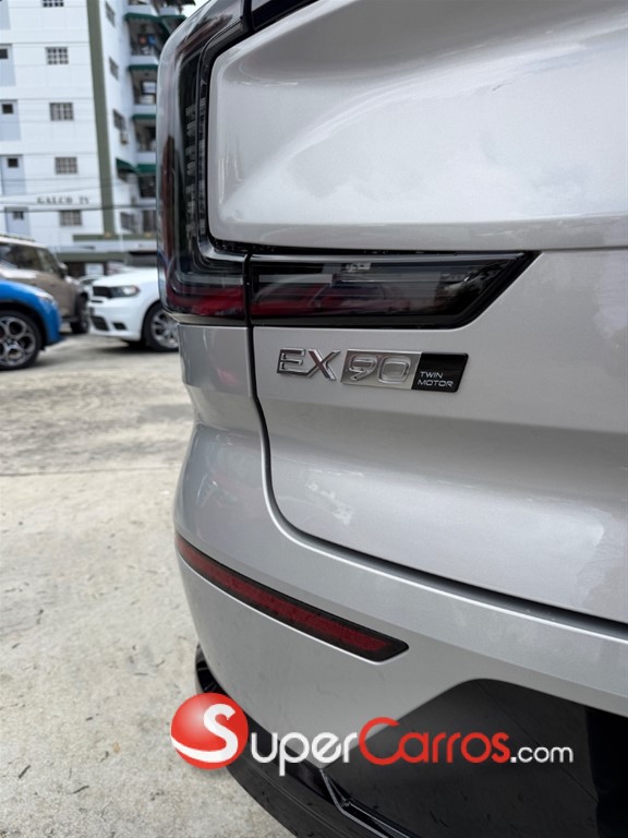 2025 Volvo EX90 Plus — foto 11 / 11
