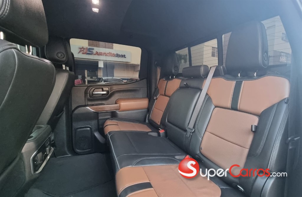 2019 Chevrolet Silverado High Country — foto 6 / 8