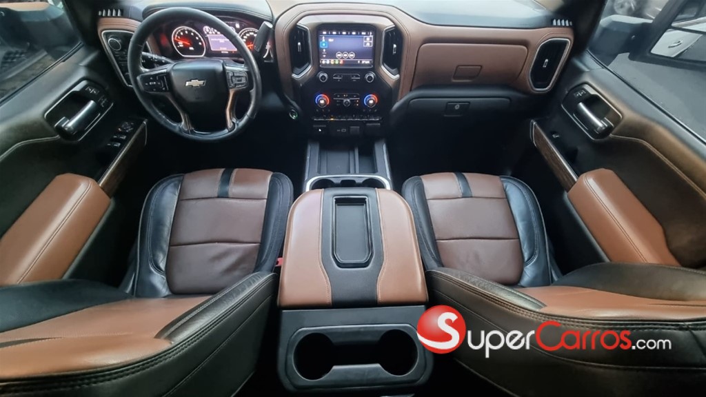 2019 Chevrolet Silverado High Country — foto 7 / 8