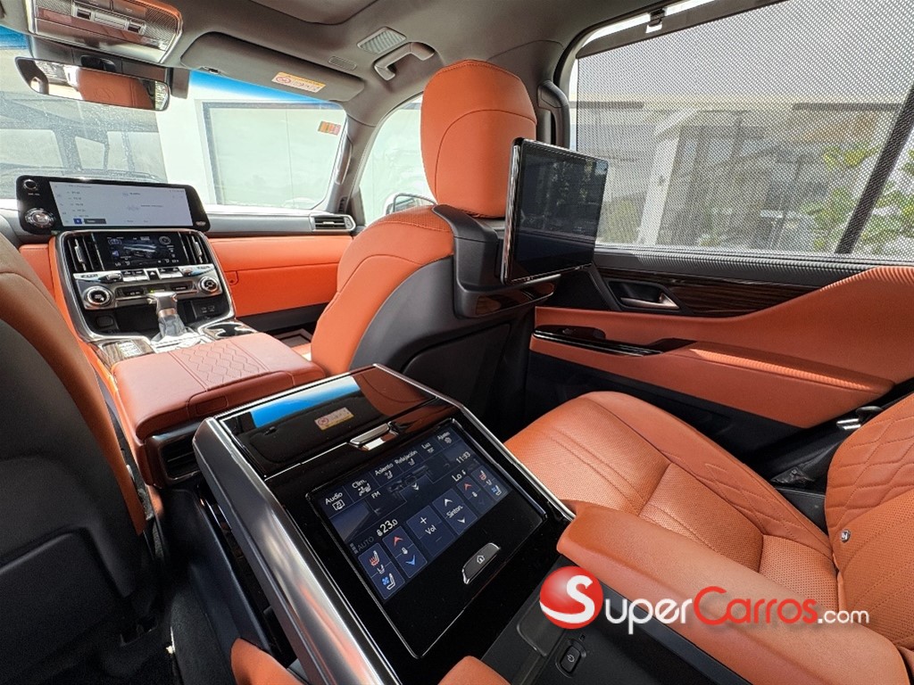 2024 Lexus LX 600 VIP — foto 6 / 10