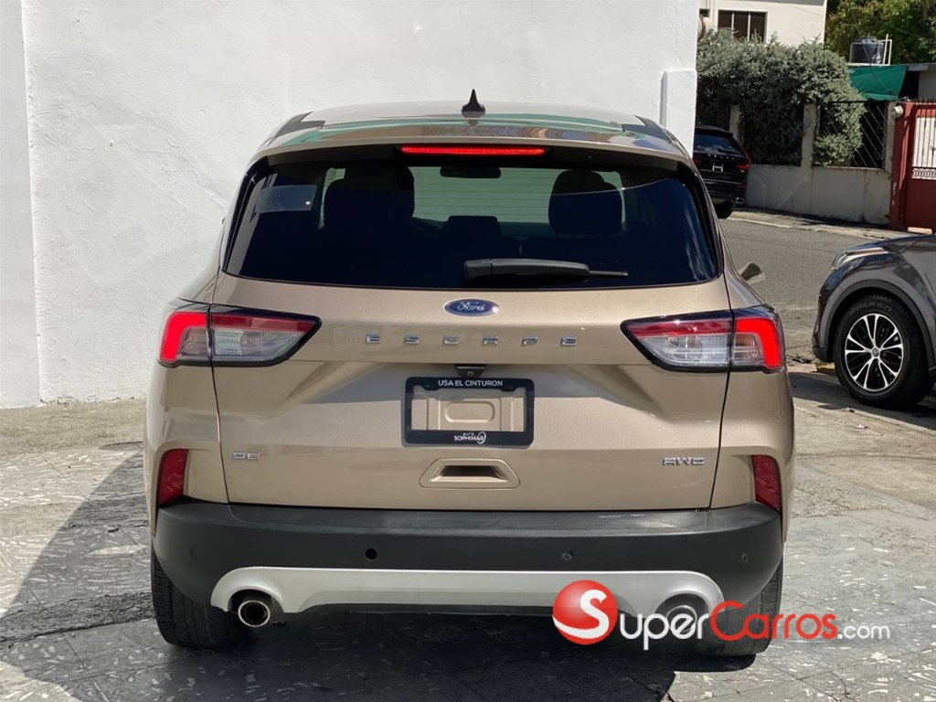 2021 Ford Escape SE — foto 8 / 12