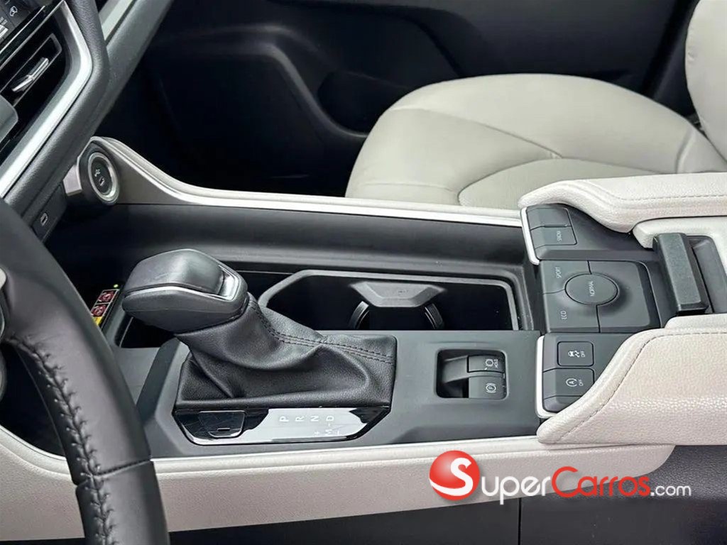 2024 Toyota Grand Highlander XLE — foto 10 / 12