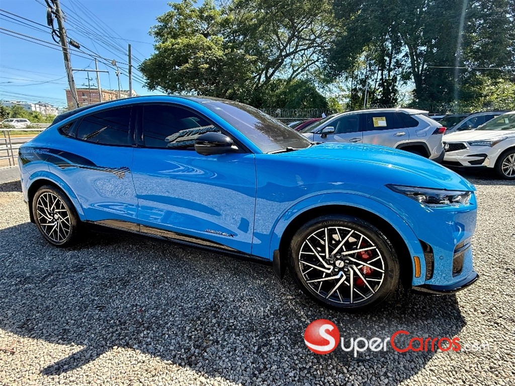 2022 Ford Mustang Mach-E GT Performance — foto 2 / 12