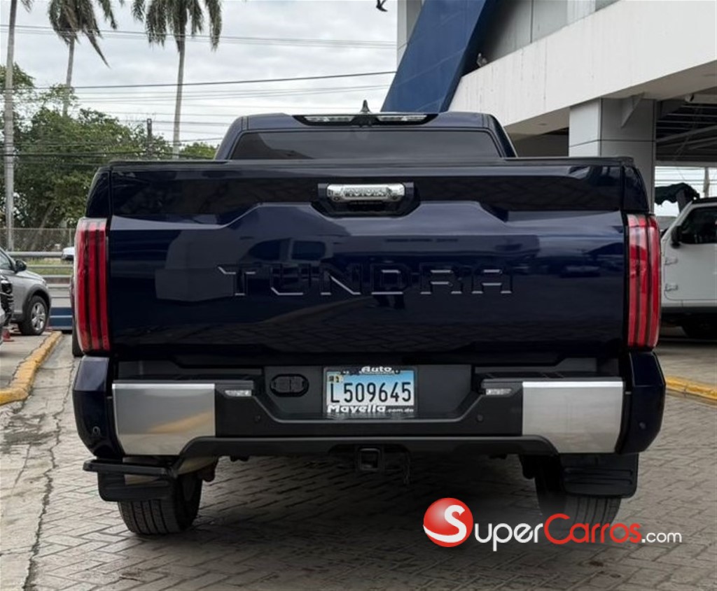 2022 Toyota Tundra Capstone — foto 11 / 12