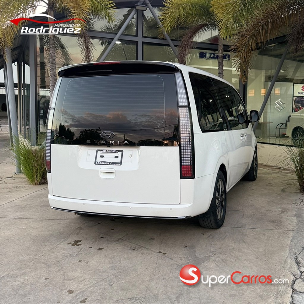 2022 Hyundai Staria — foto 10 / 10