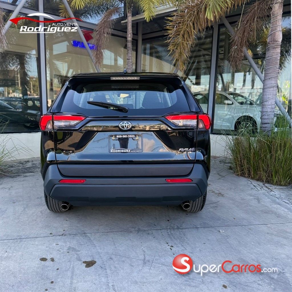 2025 Toyota RAV4 — foto 6 / 8