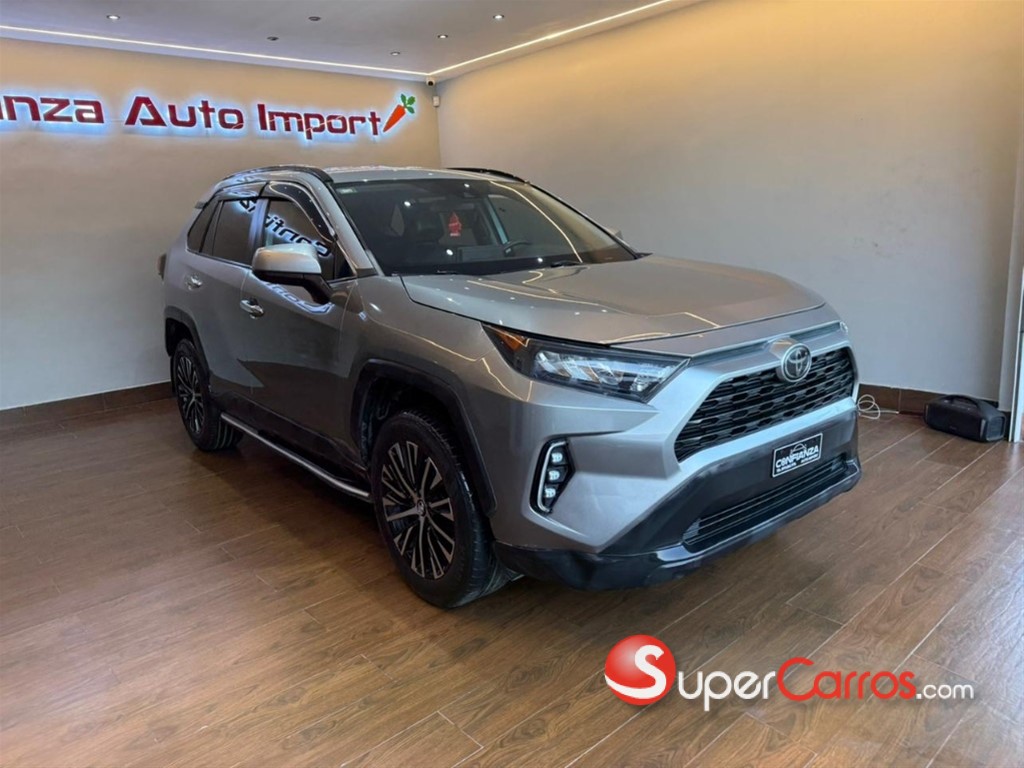 2019 Toyota RAV4 — foto 3 / 7