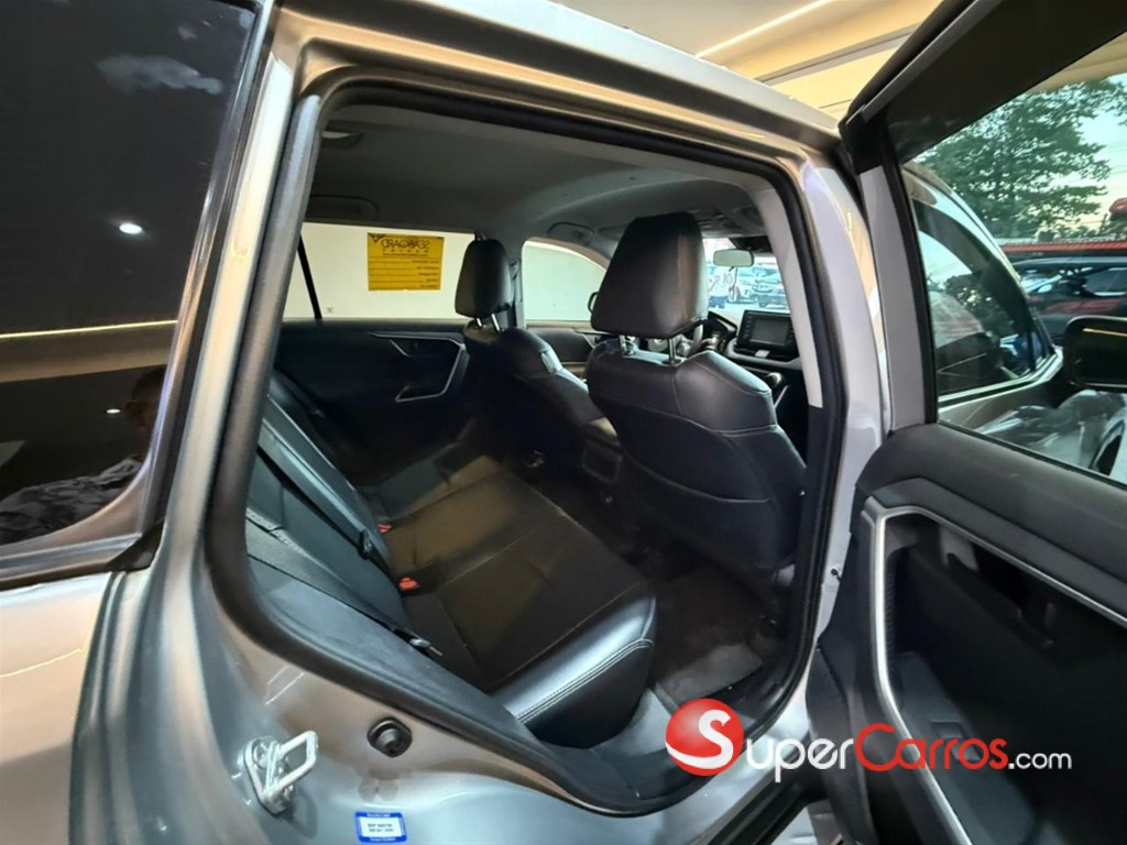 2019 Toyota RAV4 — foto 7 / 7