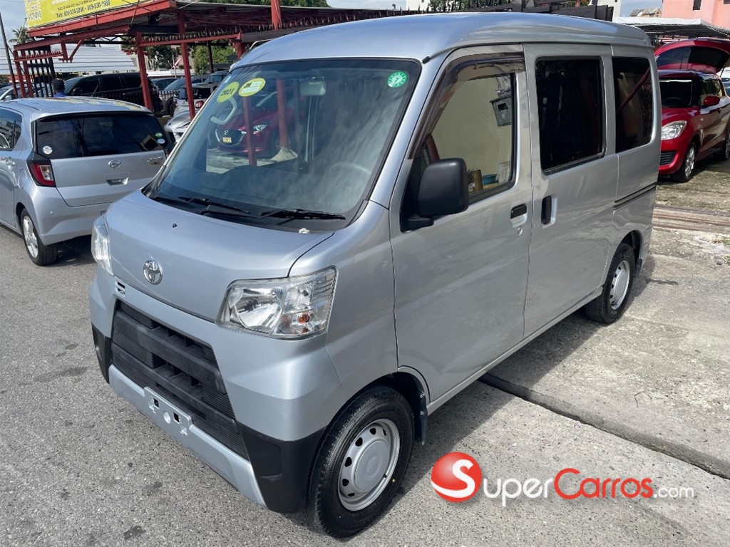 2021 Toyota Pixis — foto 2 / 10