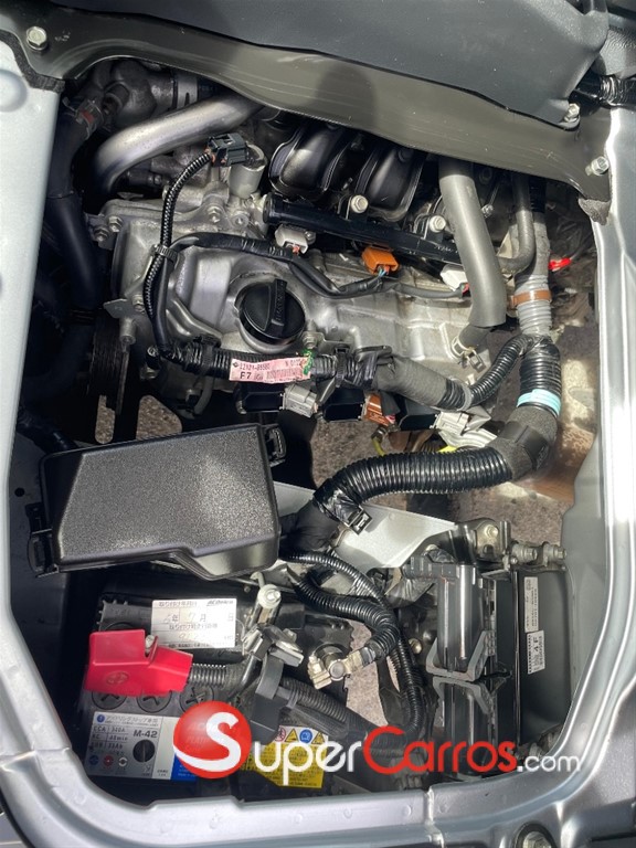 2021 Toyota Pixis — foto 9 / 10