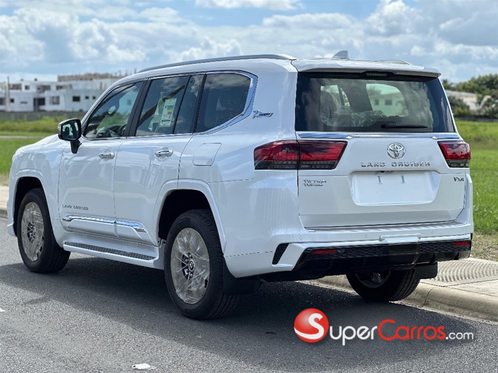 2026 Toyota Land Cruiser 70 ANIVERSARIO — foto 6 / 12