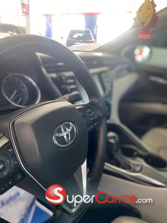 2018 Toyota Camry SE — foto 5 / 8