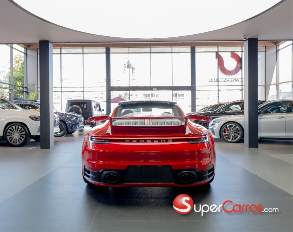 2020 Porsche 911 Carrera S — foto 7 / 8