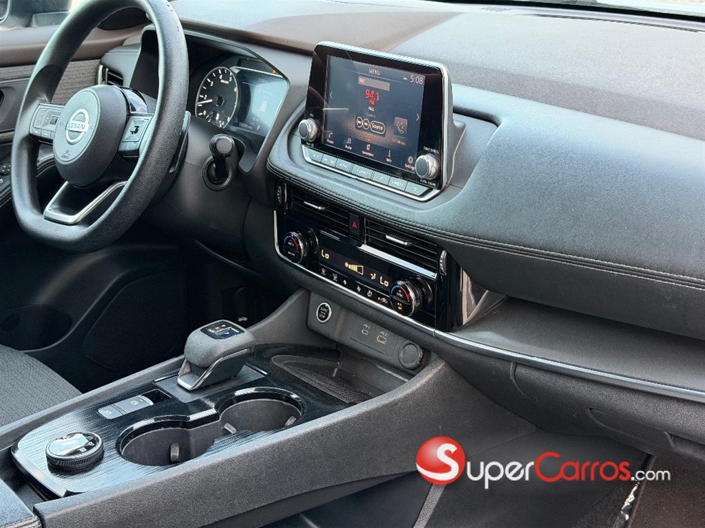 2021 Nissan Rogue SV — foto 10 / 11