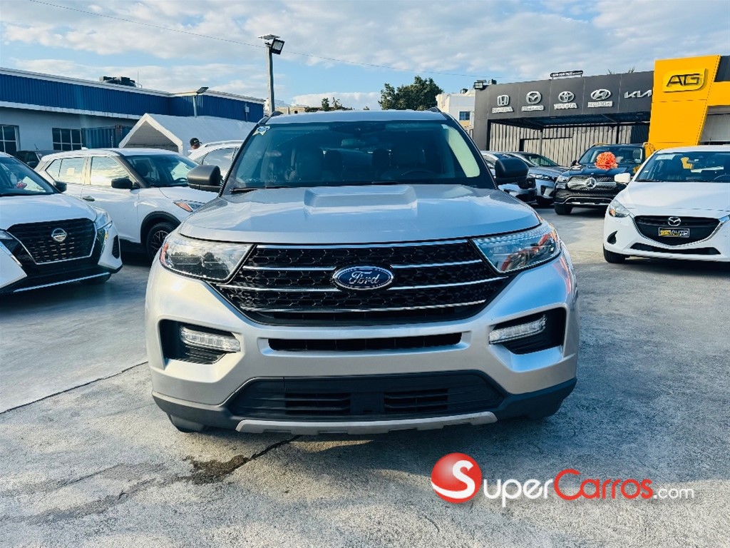 2020 Ford Explorer XLT — foto 2 / 12