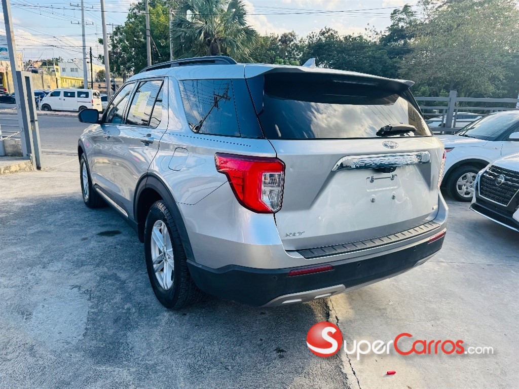2020 Ford Explorer XLT — foto 4 / 12