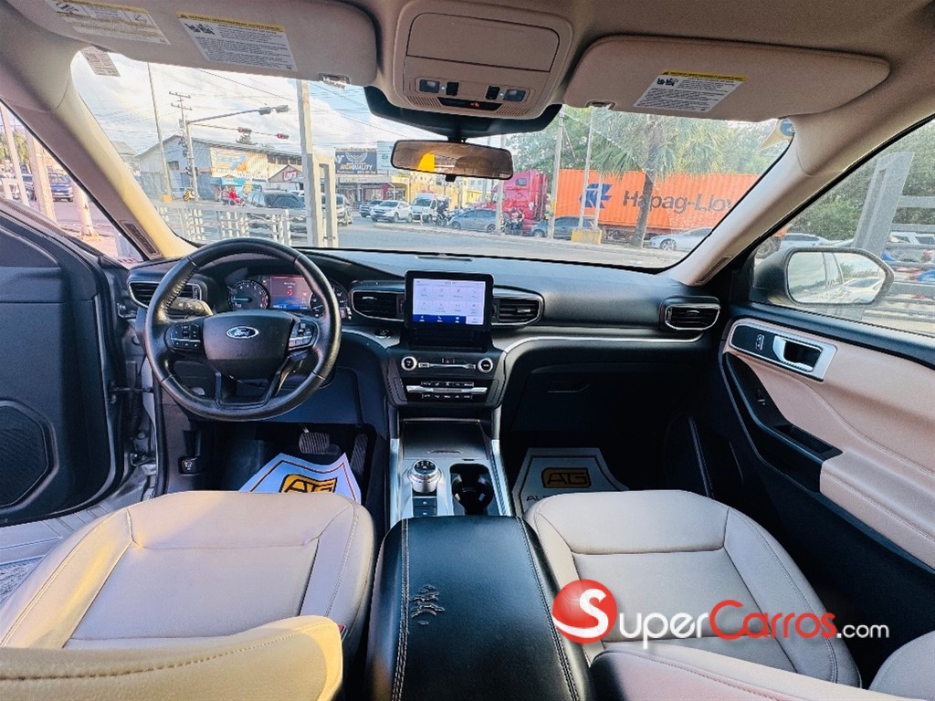 2020 Ford Explorer XLT — foto 10 / 12