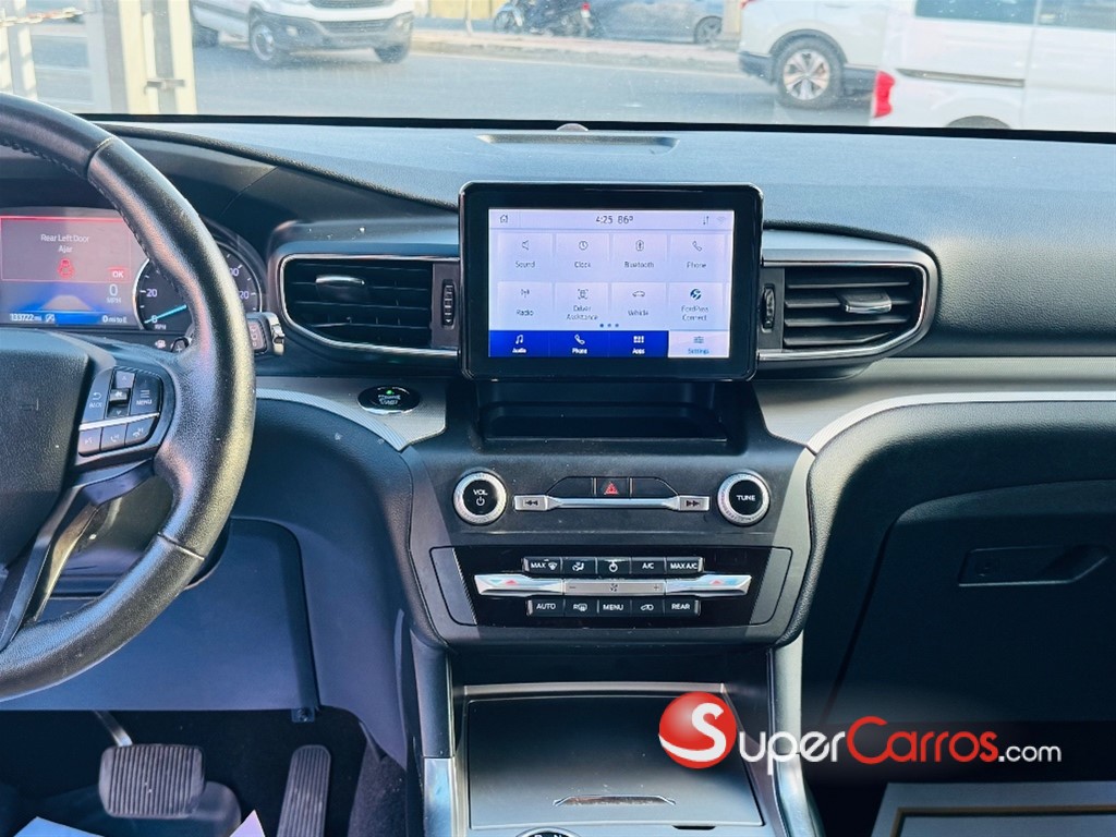 2020 Ford Explorer XLT — foto 11 / 12