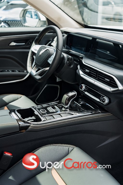 2027 Bestune T-77 Deluxe — foto 9 / 12