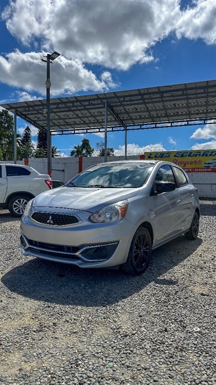 2020 Mitsubishi Motors Mirage Black Edition — foto 3 / 10