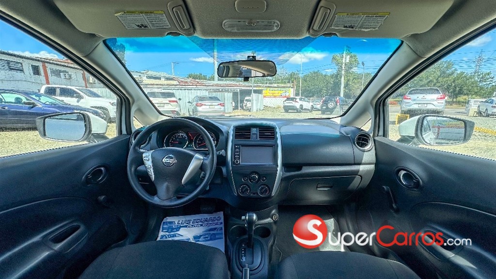 2019 Nissan Versa — foto 10 / 10