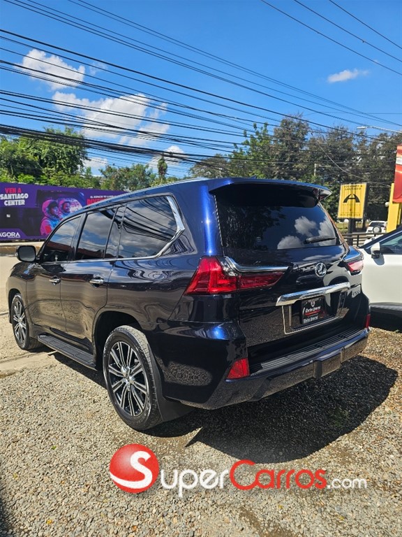 2020 Lexus LX 570 — foto 4 / 10