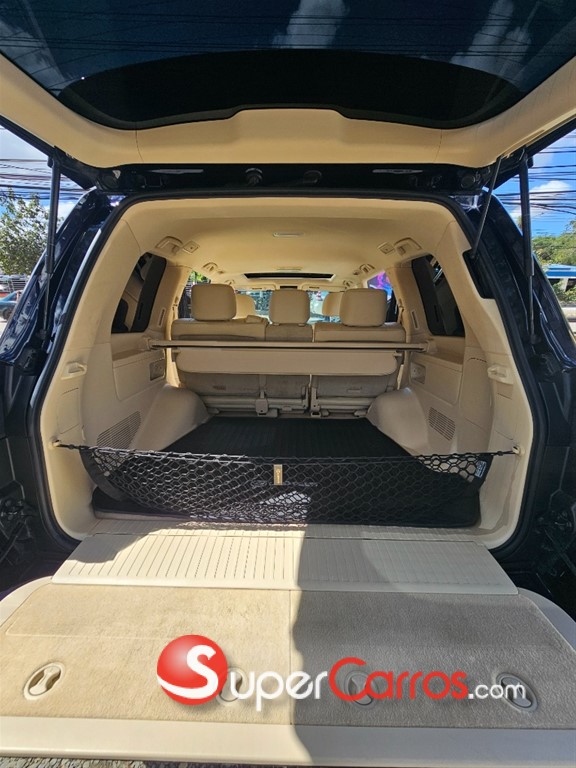 2020 Lexus LX 570 — foto 7 / 10