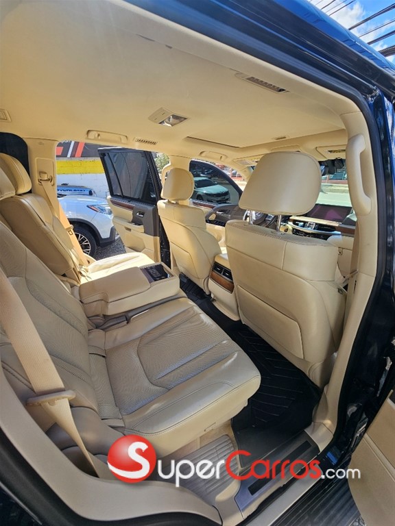 2020 Lexus LX 570 — foto 9 / 10