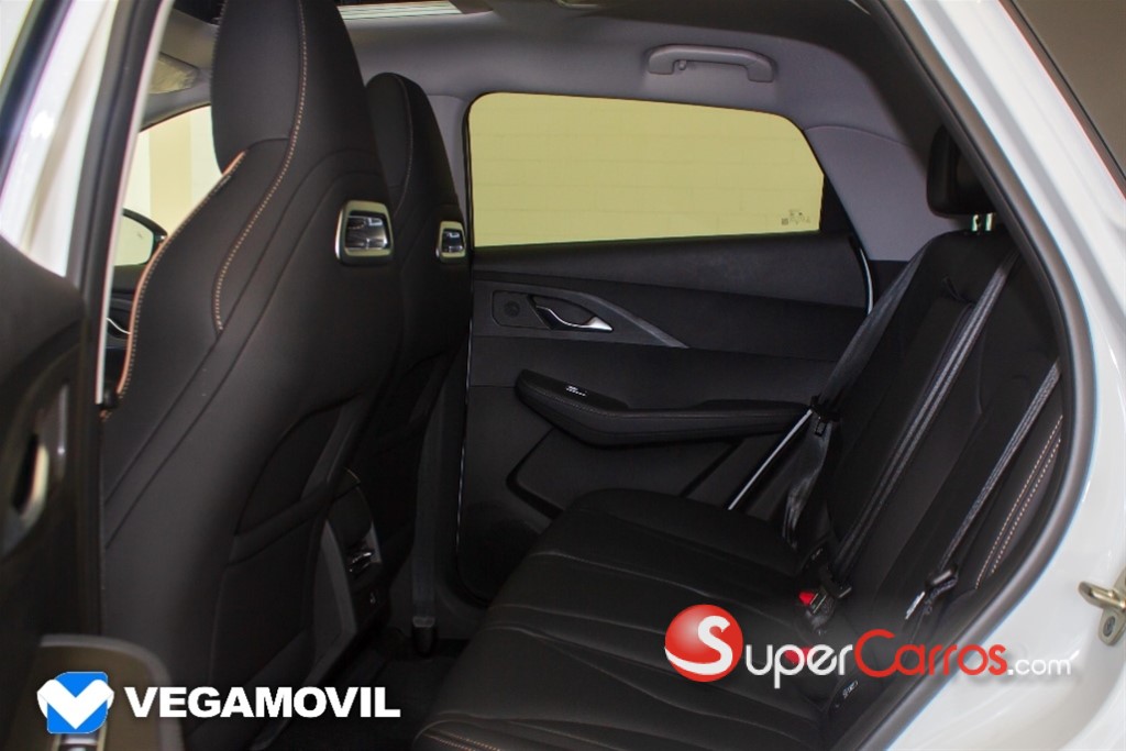2026 OMODA C5 Luxury — foto 9 / 12