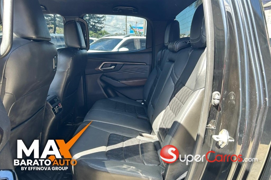 2025 Isuzu DMAX — foto 7 / 11