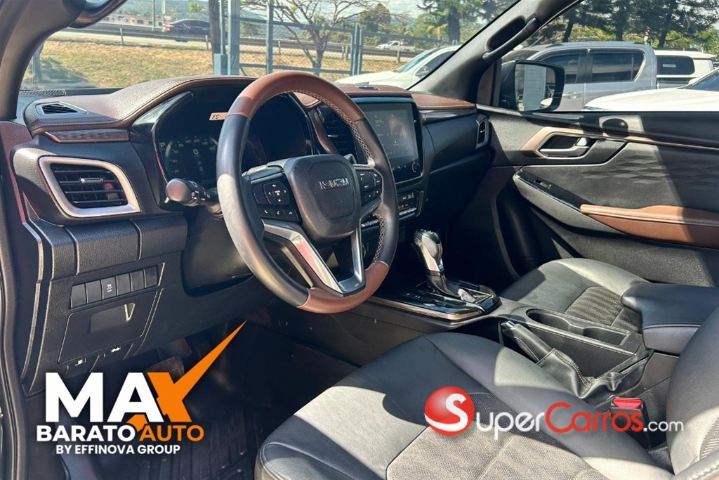 2025 Isuzu DMAX — foto 11 / 11