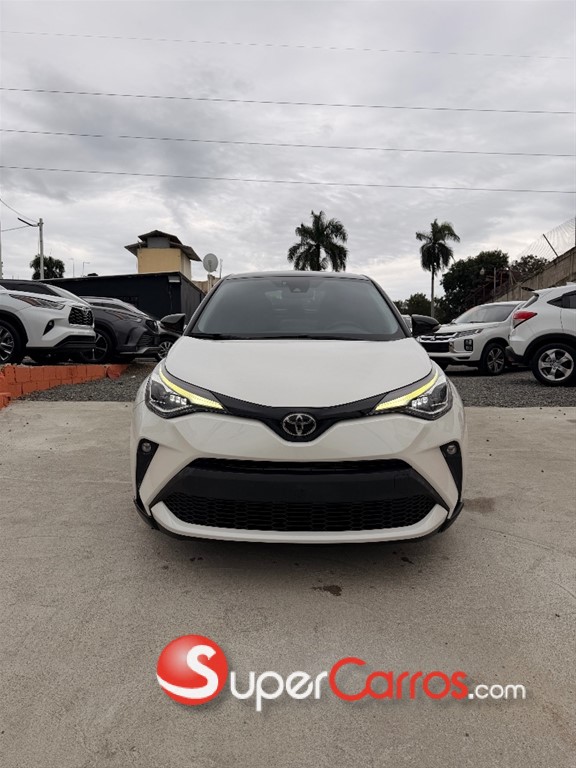 2020 Toyota C-HR LIMITED — foto 2 / 12