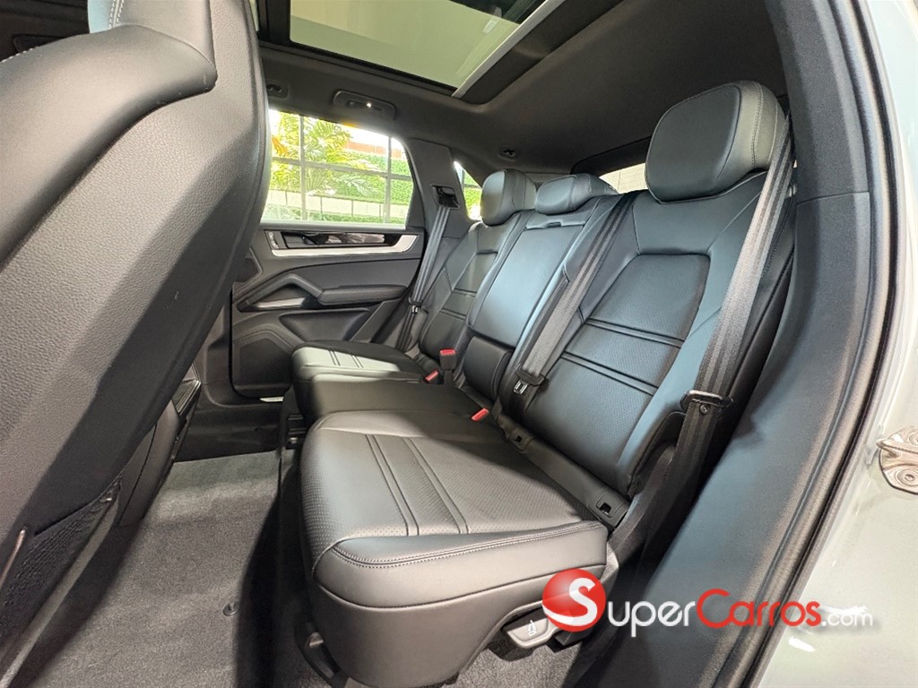2026 Porsche Cayenne — foto 5 / 10