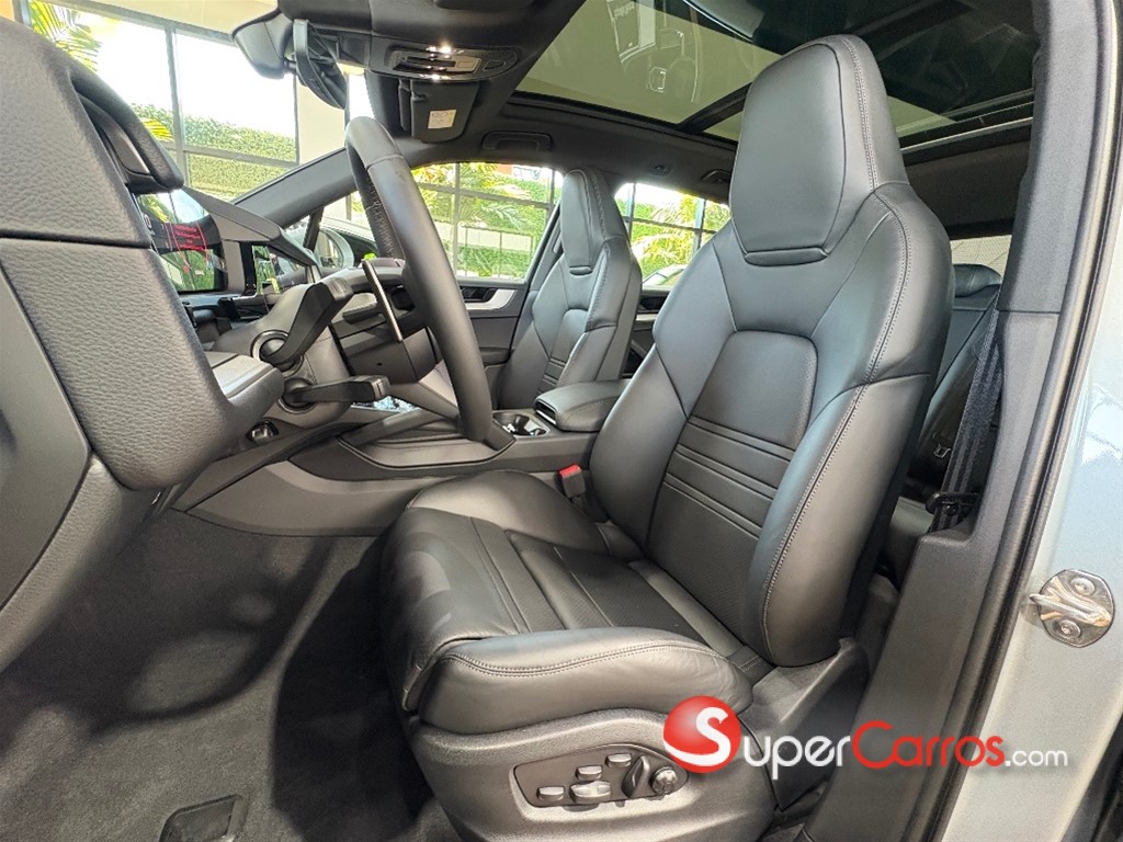 2026 Porsche Cayenne — foto 6 / 10